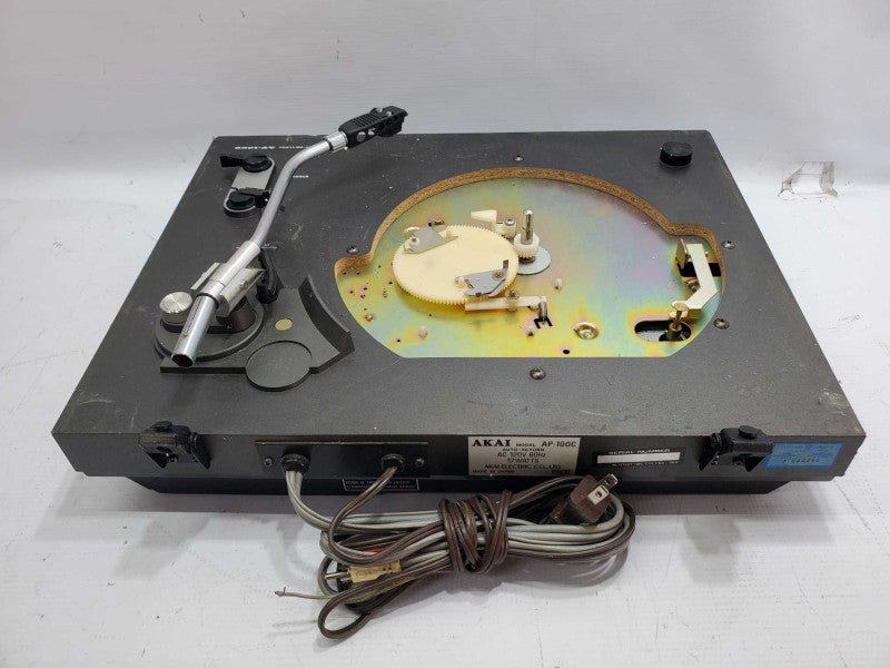 AKAI AP-100C Auto-return Record Player (READ) |