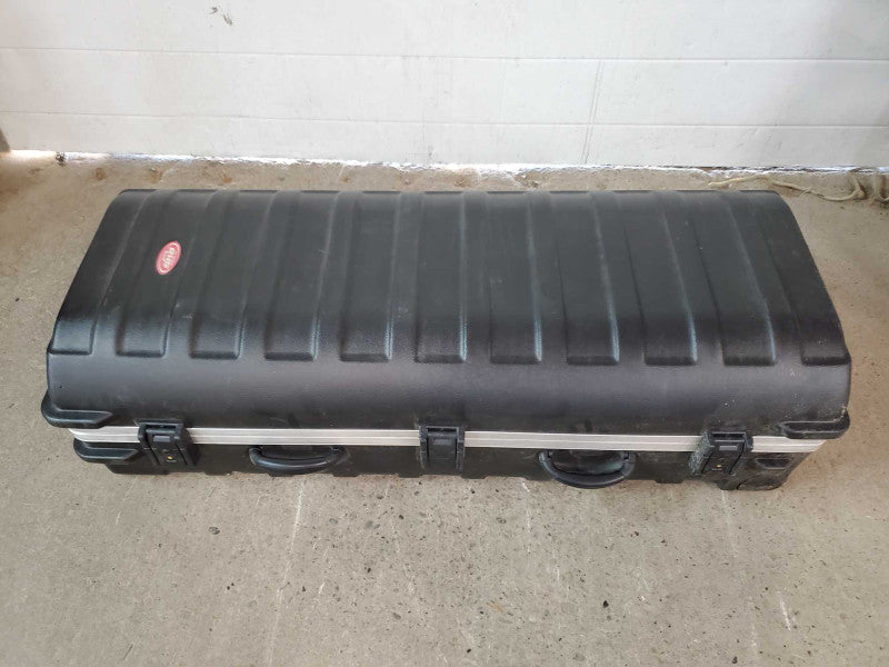 SKB Orange California Storage Transport Instrument Case 50x20x12 Black w/ Whee |