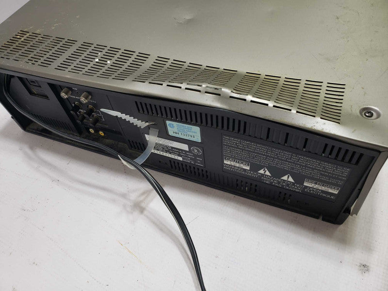 RCA SelectaVision Video Cassette Recorder VKT326 [