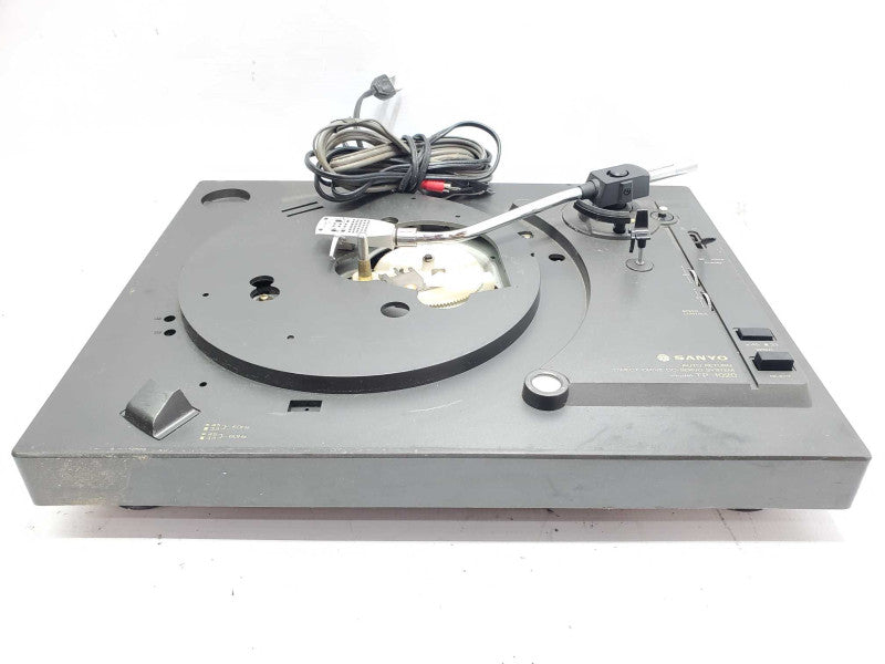 Sanyo Auto-Return TP-1020 Turntable |