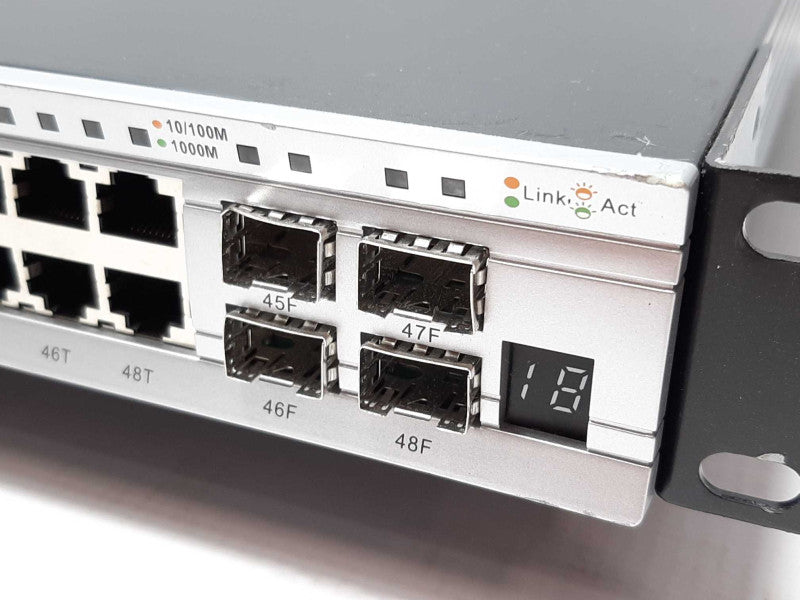 D-Link DGS-3450 48-Port Gigabit Ethernet Switch +