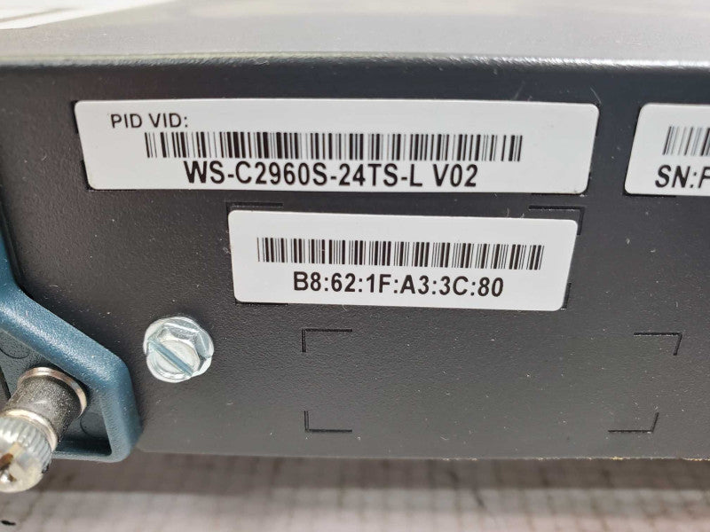 Cisco Catalyst WS-C2960S-24TS-L V03 24-Port Gigabit Managed Switch PoE )