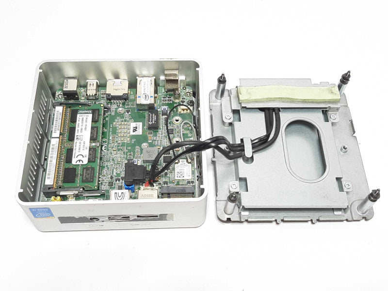 Intel NUC Desktop Board NUC5i5RYB - i5-5250U @ 1.6GHz 8GB RAM - No HDD +