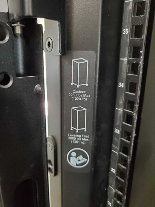 APC Server Rack 42U AR-3100 |