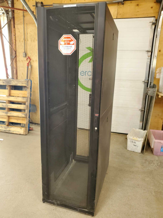 APC Server Rack 42U AR-3100 |