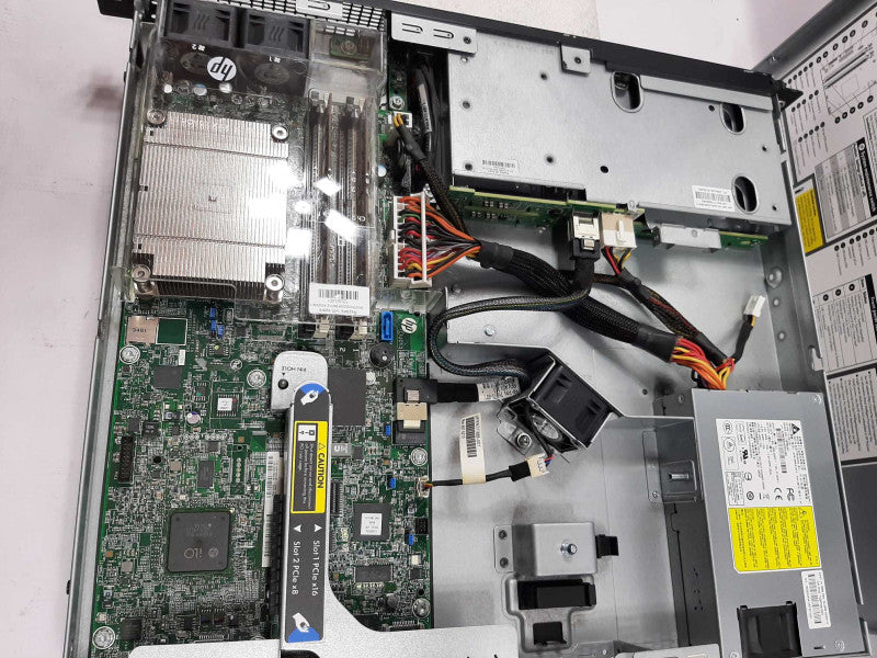 HP Server ProLiant DL320e Gen8 v2 Xeon E3-1240 v3 3,4GHz QC/8GB, B120i, NO HDD ~