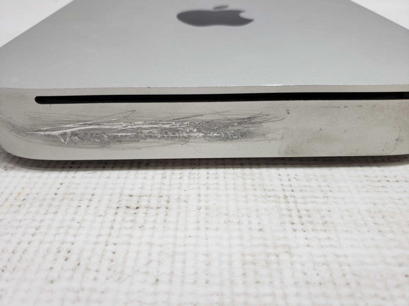 APPLE Mac Mini Mid2010 Core 2 2.4 GHz 2GB DDR3 GeForce 320M 320G HDD [