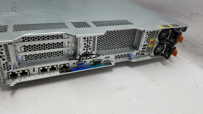 IBM system x4 2x Xeon E5-2680 @ 2.70ghz / 16gb ram / L3-25436-03A ctrl #