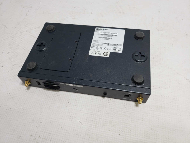 Juniper Networks SSG 5 VPN Firewall Security Gateway 7-port SH-W-US [
