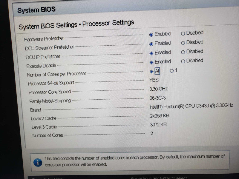 DELL PowerEdge R220 Pentium G3430 3.30GHz 32GB ECC DDR3 No RAID  [