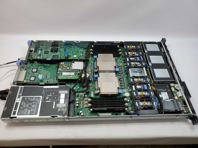 Dell PowerEdge R610 Server 2x Xeon E5650 2.67GHz 16GB PERC H700 6x 2.5\\" No HDD (