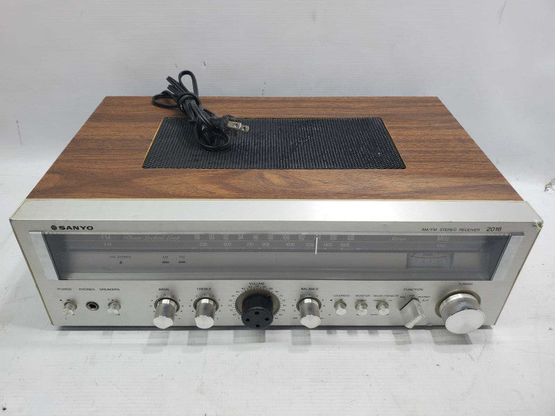 Sanyo AF/FM Receiver Model 2016 |