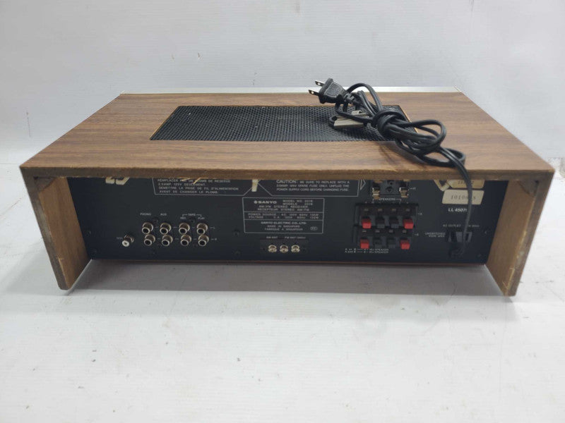 Sanyo AF/FM Receiver Model 2016 |