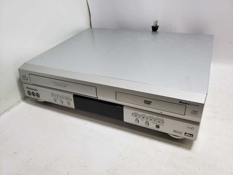 Panasonic PV-D4743S-k DVD/VCR 4-Head Hi-Fi Combo VHS Recorder [