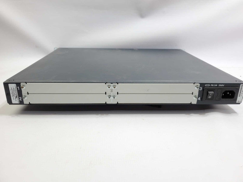 Juniper Networks SSG140 SSG-140-SH 8-Port Secure Services Gateway )