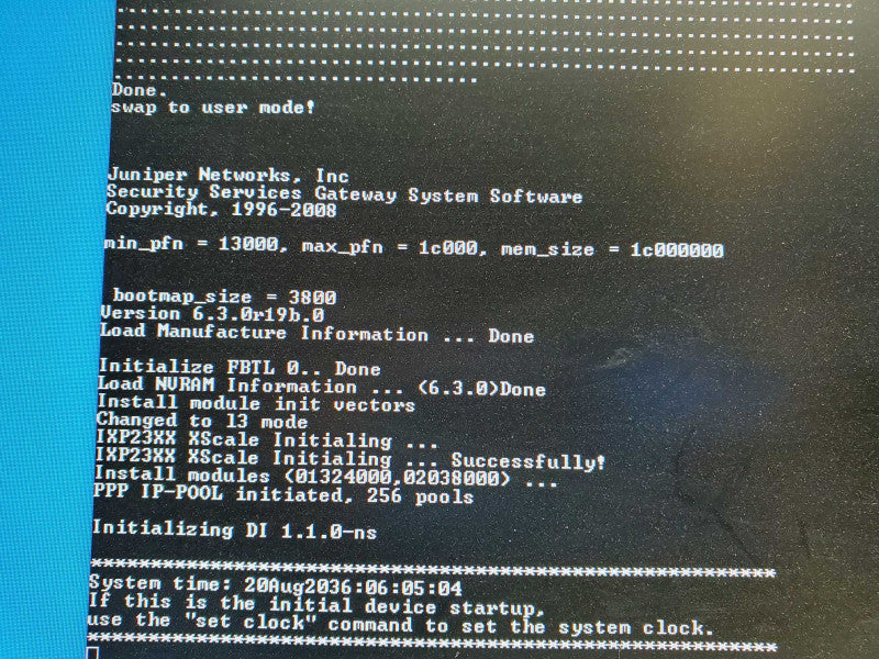 Juniper Networks SSG140 SSG-140-SH 8-Port Secure Services Gateway )