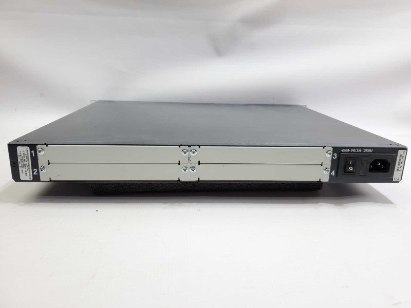 Juniper Networks SSG140 SSG-140-SH 8-Port Secure Services Gateway )