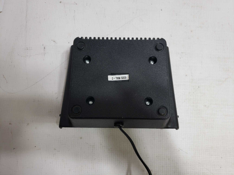 Motorola XLT5000 M20URS9PW1AN Digital Radio with Stander [