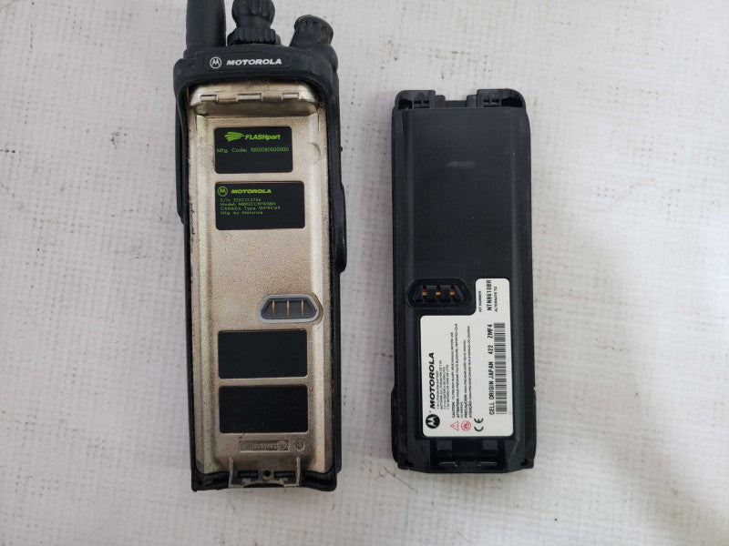 Motorola XTS3000 VHF Model H09KDC9PW5BN [