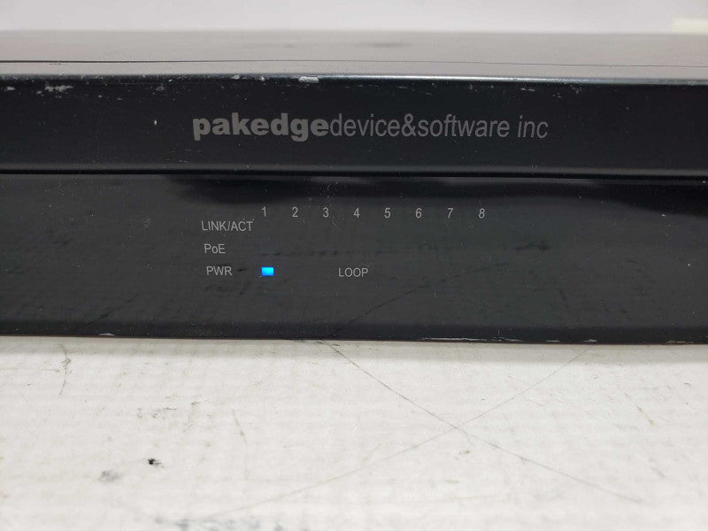 Pakedge SE-8P 8 Port Unmanaged Gigabit Network Switch with PoE / PoE+ Ports [