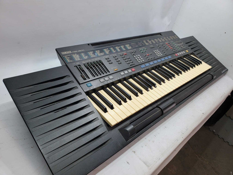 Yamaha PSR-4500 Electric Musical Keyboard |