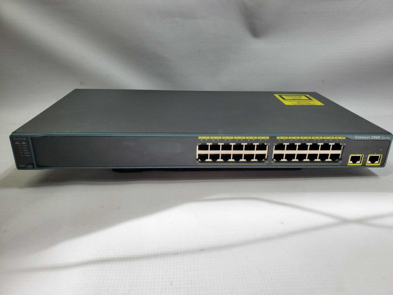 Cisco Catalyst WS-2960-24TT-L 24-Port Ethernet Network Switch _ Reset )