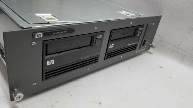 HP Stroageworks tapedrive reader no model/ 1x LTO-2 / 1x LTO-3 #
