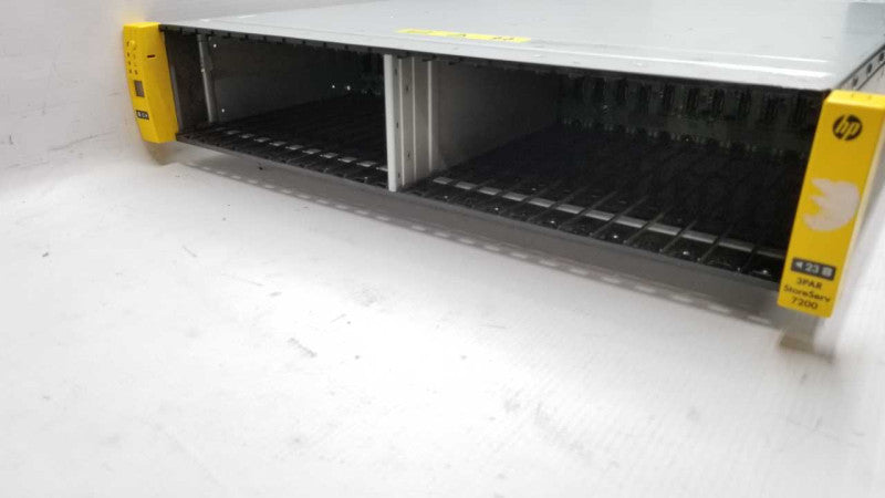 HP 3PAR StoreServ 7200 24x 2.5\\" HDD Bays / 1x 3PAR 7200 Ctrl, 2x PSU #