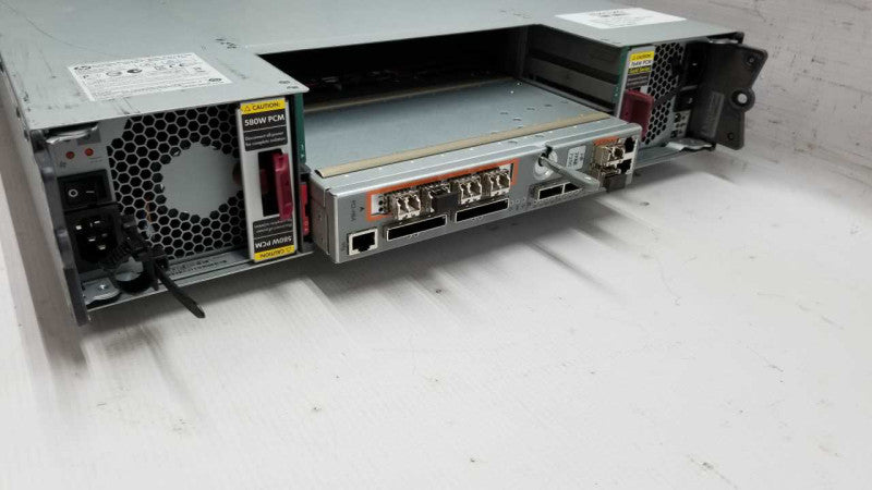 HP 3PAR StoreServ 7200 24x 2.5\\" HDD Bays / 1x 3PAR 7200 Ctrl, 2x PSU #