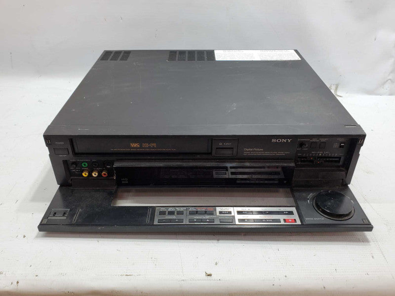SONY SLV-757UC Hi-Fi VCR |