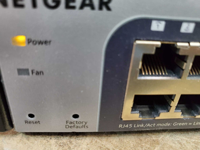 NETGEAR ProSafe GS748T v5 48 Port Gigabit Ethernet Smart Switch )