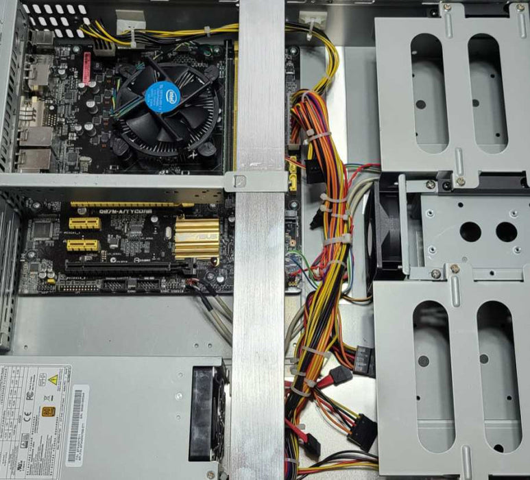 Exacqvision ip04-12t-r2a Intel I3-4330 3.5GHz 4GB RAM NO HDD NO OS $