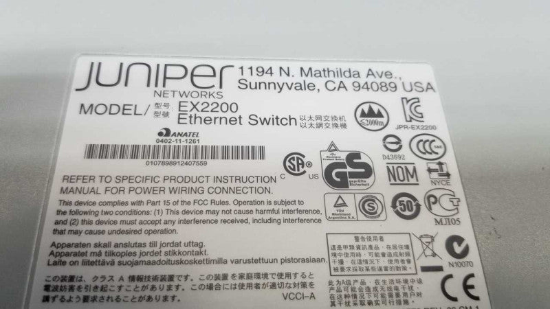 Juniper Networks EX2200 network switch / 24x ports / 4x SFP #