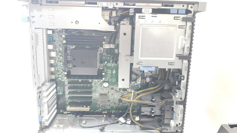 Dell Precision 5820 Xeon W-2102 2.9Ghz, 8 GB DDR4, 2x HDD Trays, No GPU _
