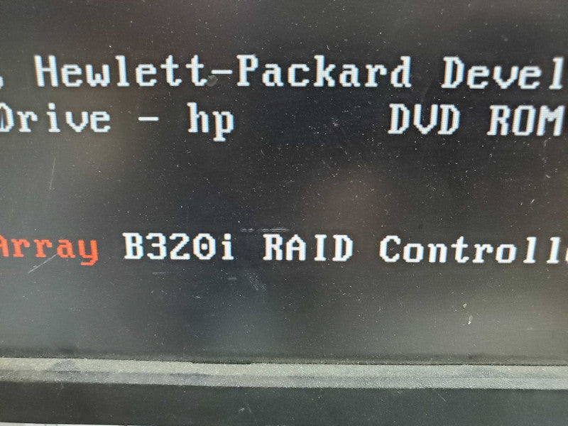 HP ProLiant DL360e Gen8 Xeon E5-2403 @ 1.8GHz 4GB RAM 2x PSU B320i -NO HDD |