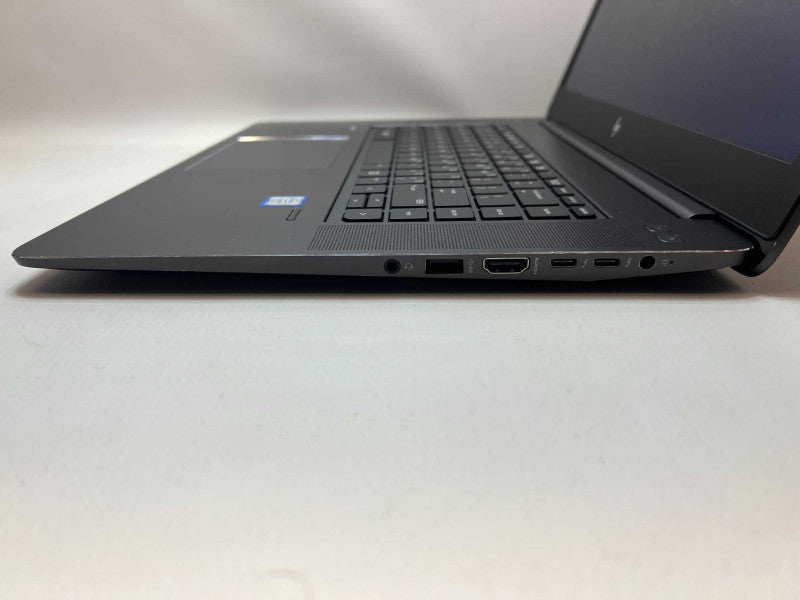 HP Zbook Stodio G4 with i7-7700HQ 16GB RAM & 512GB NVME SSD -