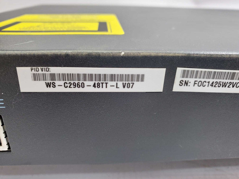 Cisco Catalyst  WS-C2960-48TT-L 48 Port  10/100 Mbps Switch_reset )