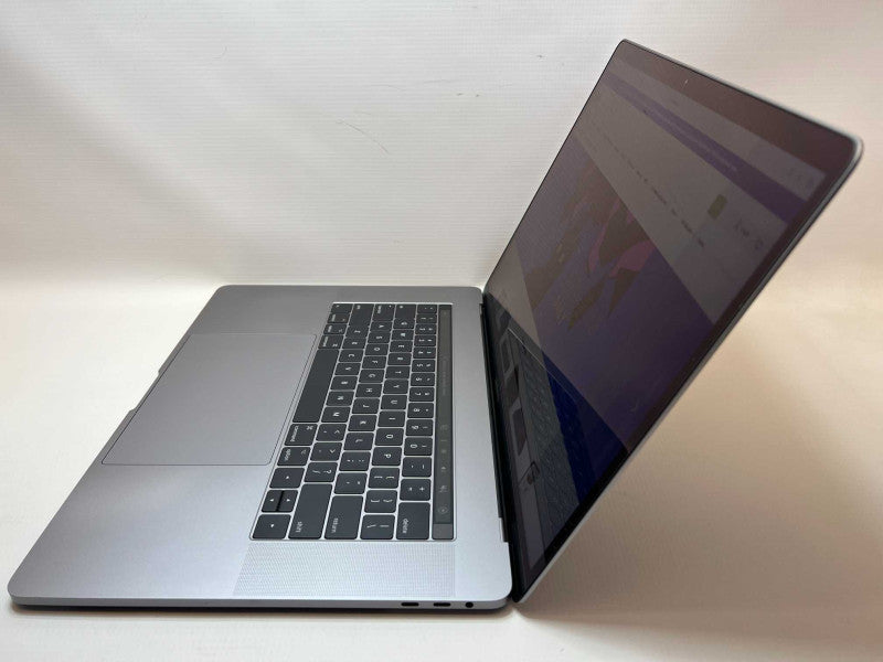 MacBook Pro 15 inch 2017 TouchBar with i7 @ 2.9 GHz 16GB RAM & 512GB READ  -