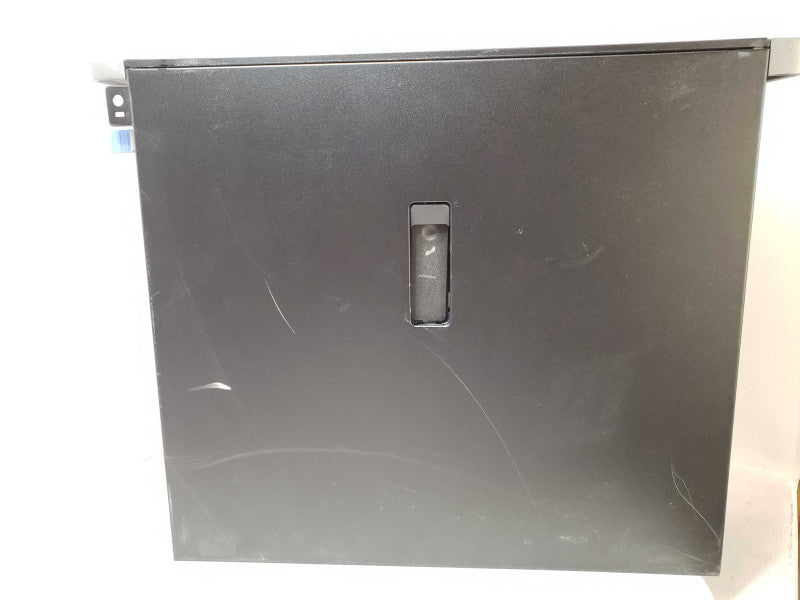 Dell Precision 5820 Xeon W-2102 2.9Ghz, 16GB DDR4, 2x HDD Trays, P400 GPU SEE _