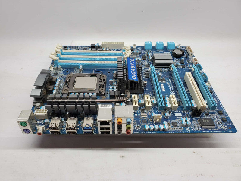 Gigabyte GA-X58-USB3 Motherboard with i7-950 3.06GHz No RAM (READ) |
