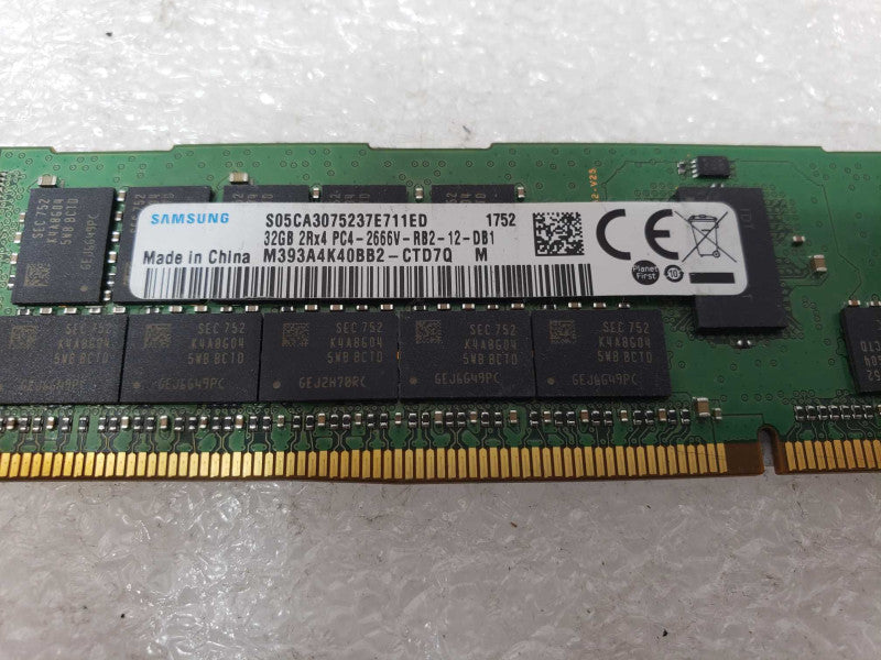 Samsung 32GB 2Rx4 PC4-2666V-RB2 M393A4K40BB2-CTD7Q Server RAM _