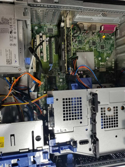 Dell T3500 Workstation Xeon 3550 @3.07Ghz 4GB DDR3 Quadro NVS 420