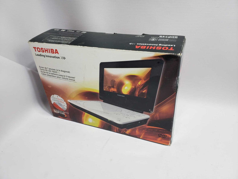 New Toshiba SDP74S LCD Portable DVD/CD/MP3 Player SD Card 7 Inch White in Box [