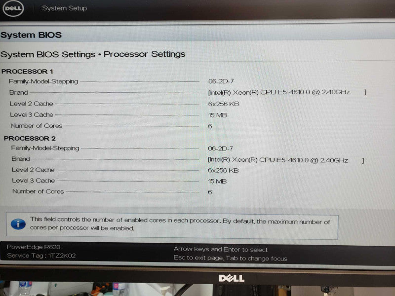 DEll PowerEdge R820, 4x Xeon E5-4610 2.4GHz 6C, 32GB, No RAID, 1x PSU, 2.5\\" _
