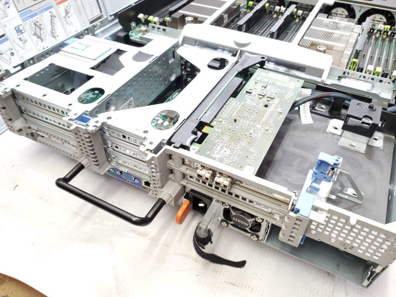 Dell PowerEdge R820 Barebone 4x Heatsinks No Ram 1x PSUs )