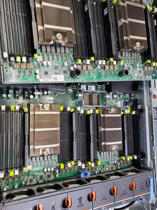 Dell PowerEdge R820 Barebone 4x Heatsinks No Ram 1x PSUs )