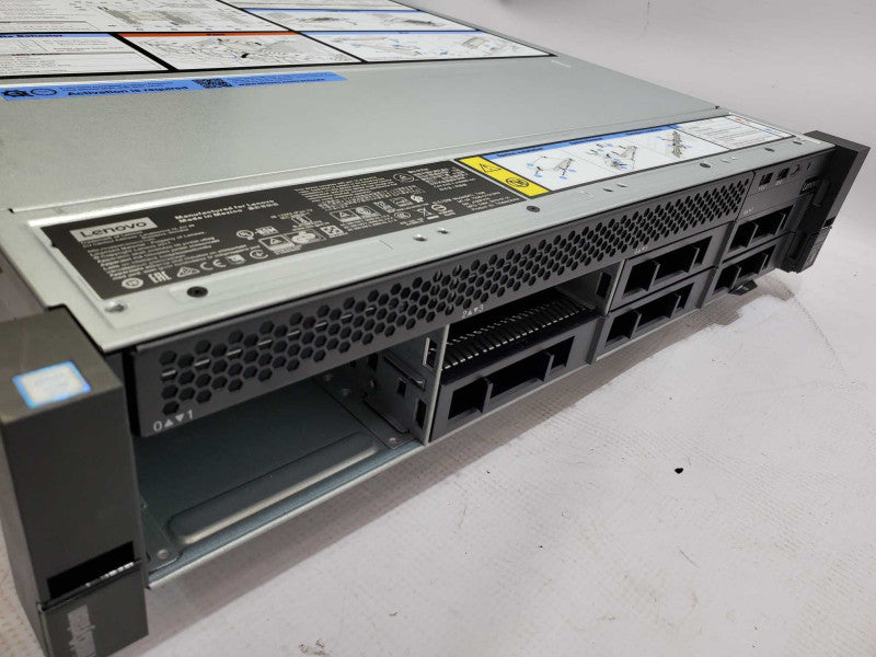 Lenovo ThinkSystem SR590 Barebone No CPU No RAM No Raid 1x PSU 8x3.5\\")
