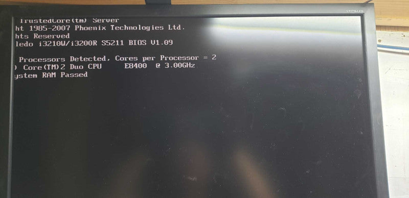 Hitachi BlueArc Mercury Server 3080 G2 Dual Core E8400 3GHz 8GB Ram 2x 2.5 Bay #