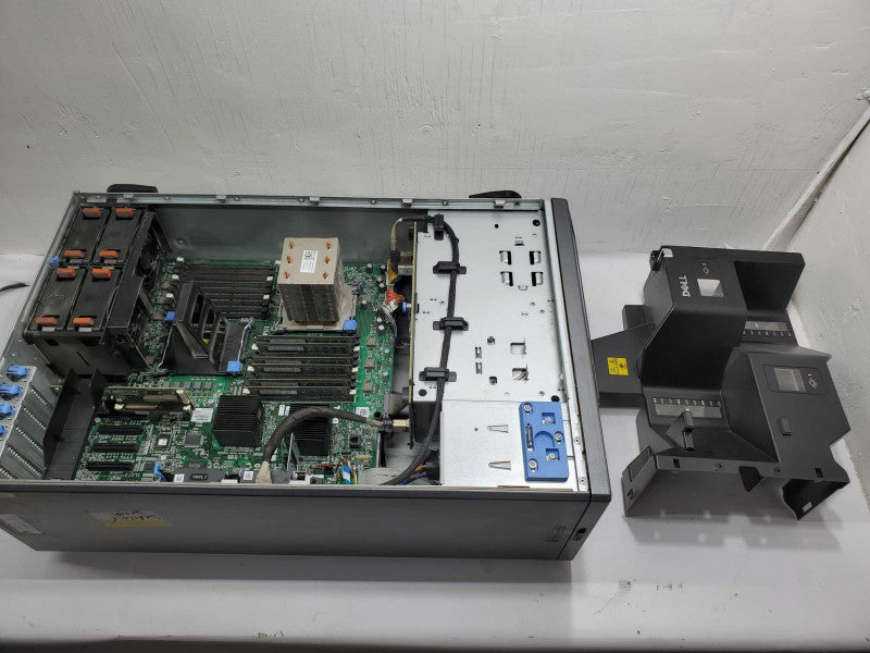 Dell PowerEdge T710 E5506 2.13GHz 6GB DDR3 PERC 6/i and P212 Controller |