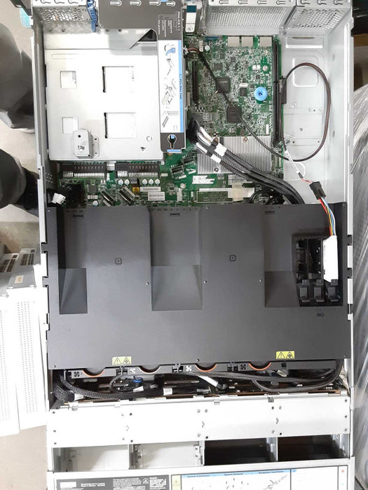 Lenovo ThinkSystem SR590, 2x Xeon Silver 4116 2.1GHz 12C, 32GB DDR4, Read _